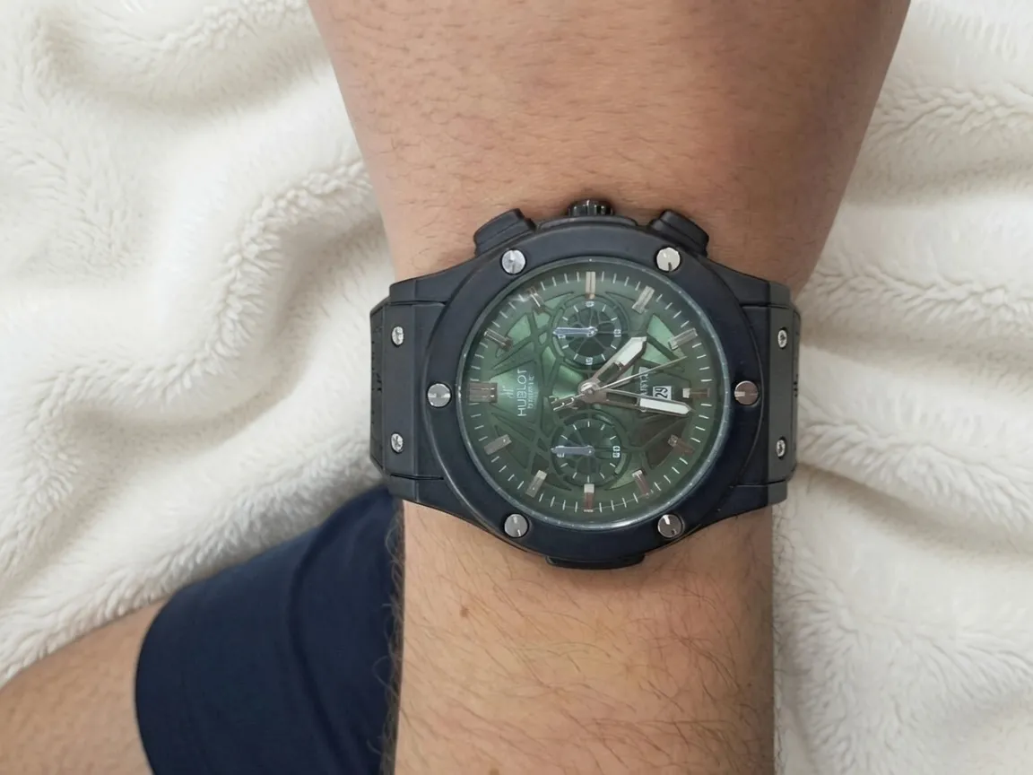 Montre chronographe cadran vert militaire