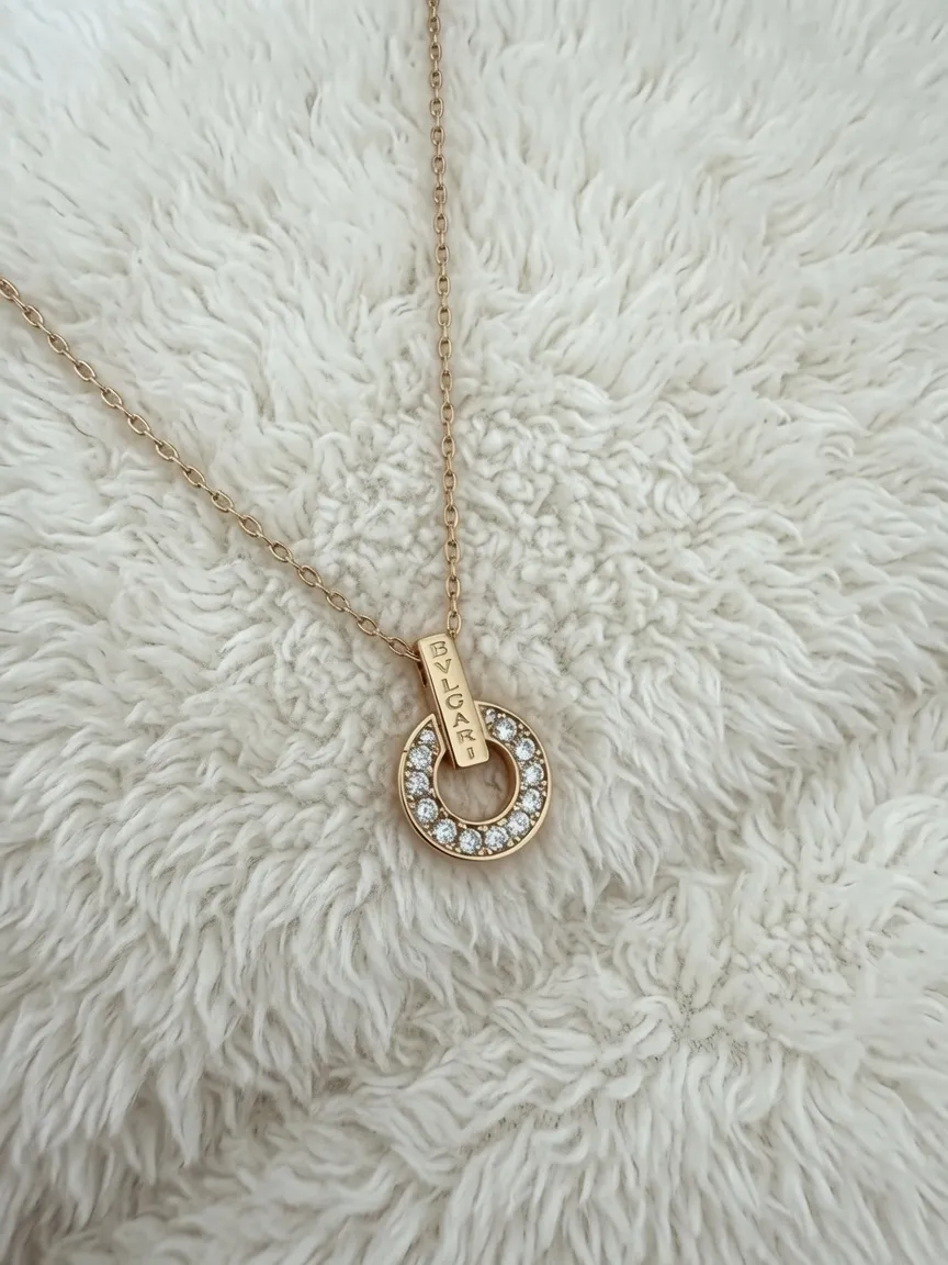 Collier pendentif cercle strass or rose 3