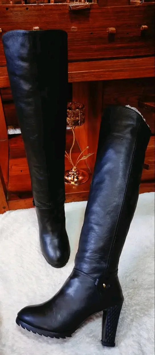 Bottes hautes noires cuir à talon 2