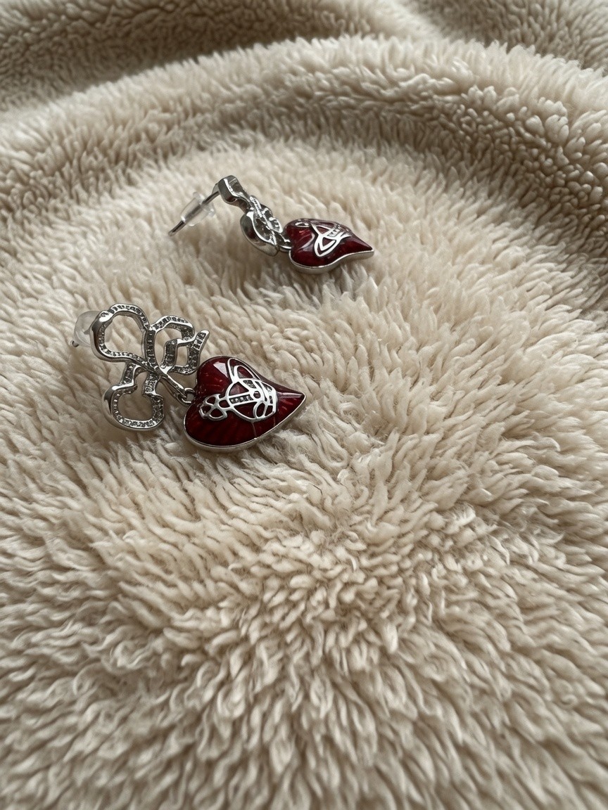 Boucles d'oreilles cœurs rouges strass 4