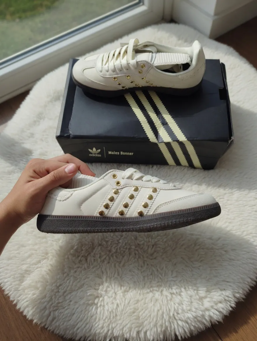 Adidas Wales Bonner blanc studs 3