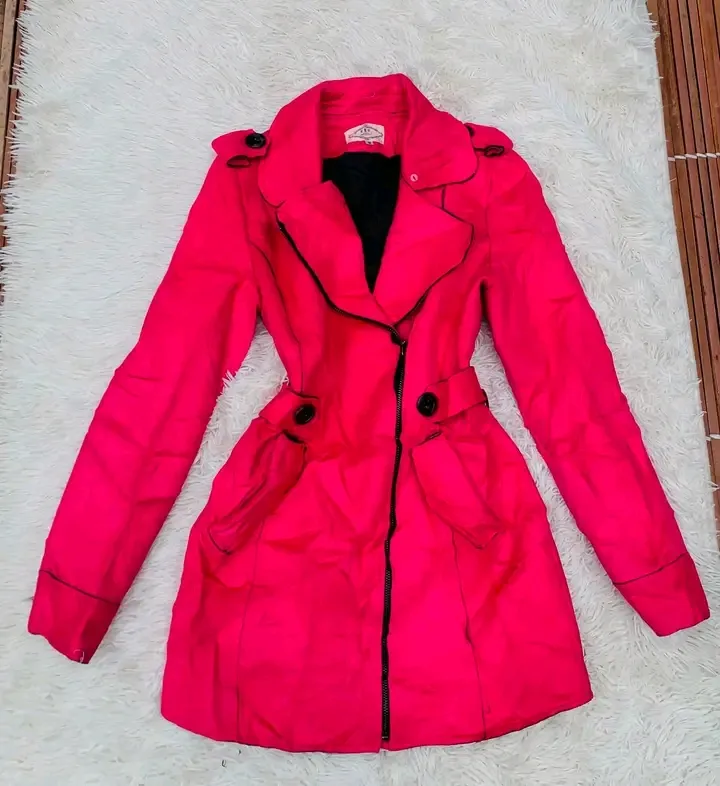 Trench coat rose vif ceinturé 4