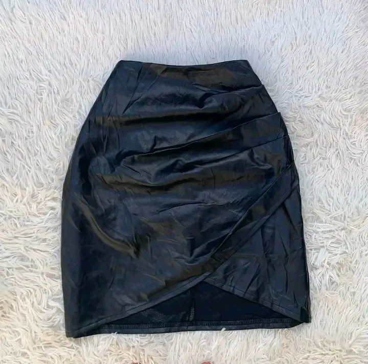 Jupes Shein noir taille M 4