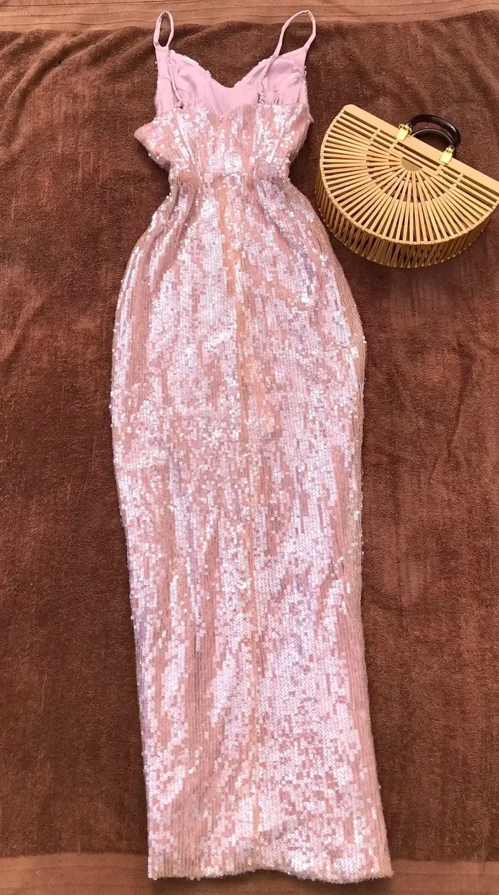 Robe longue rose dentelle ajustée