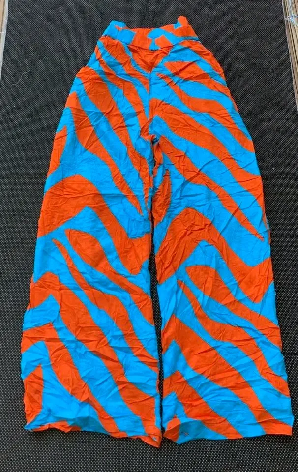 Pantalon large zébré bleu orange