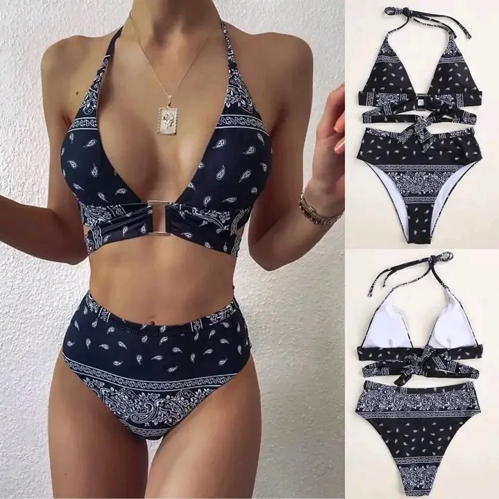 Bikini bandeau noir motifs cachemire 3