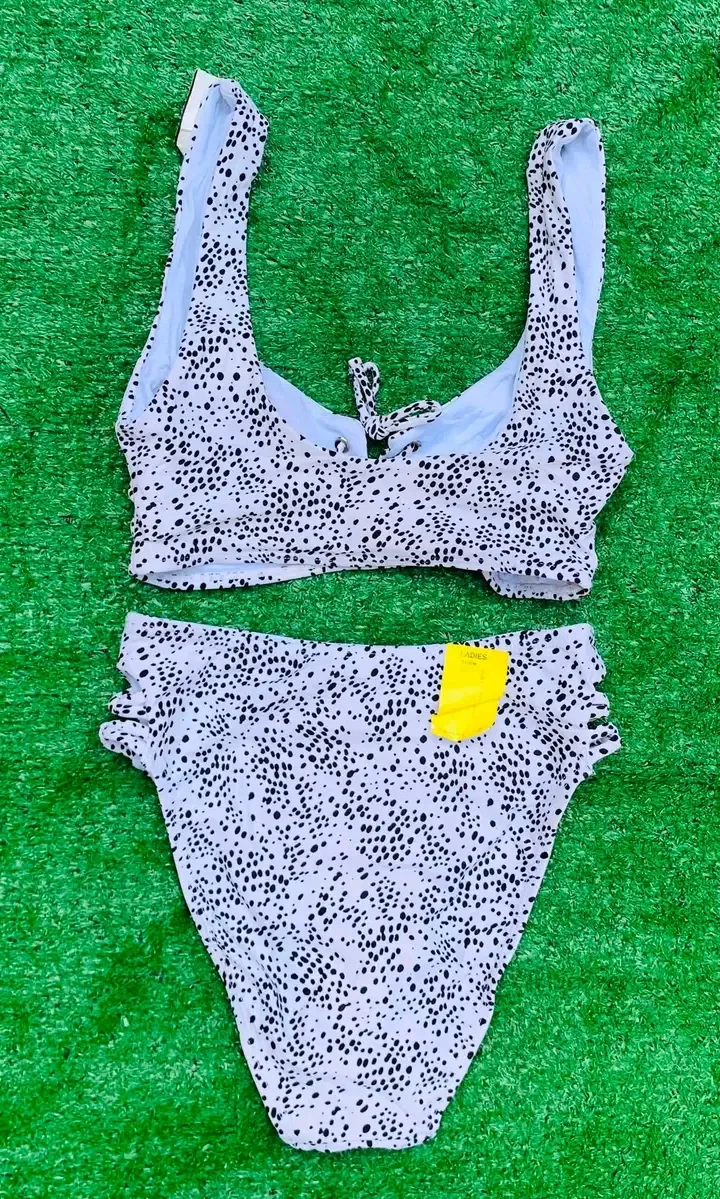 Maillot de bain femme pois blanc