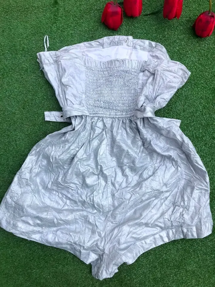 Combishort grise smockée manches bouffantes