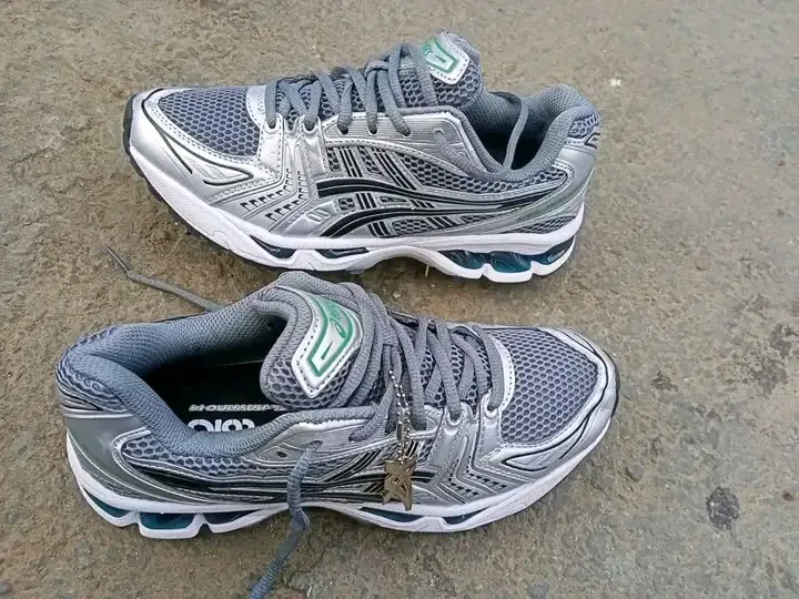 Chaussures de sport 4