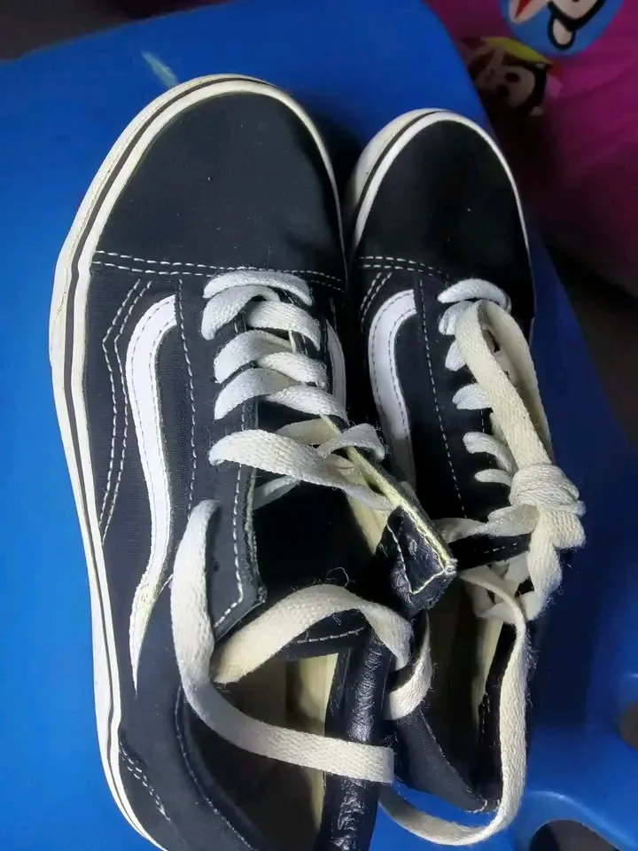 Baskets Vans Old Skool noir blanc 3