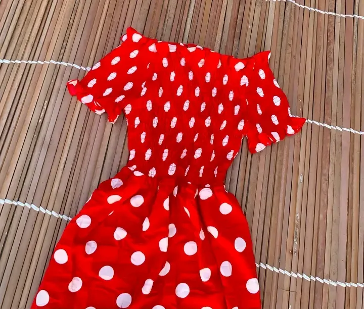 Robe rouge à pois blancs vintage 2