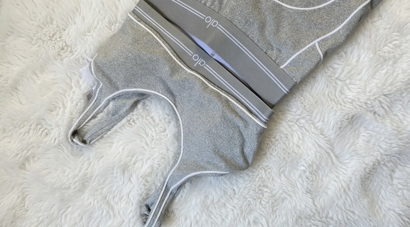 Ensemble legging alo yoga gris