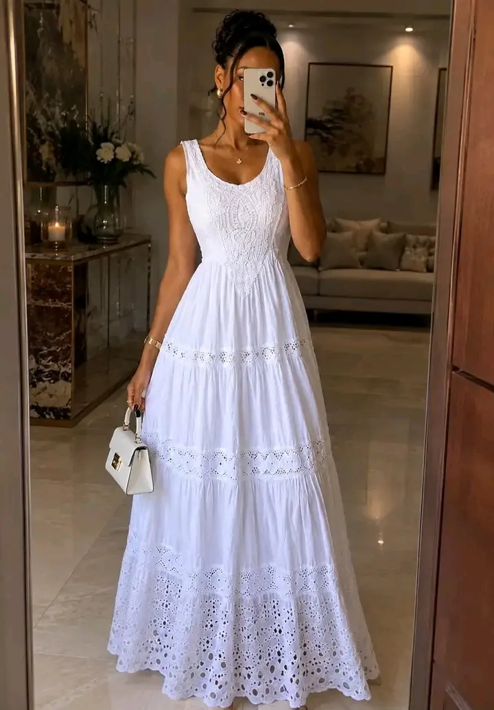 Robe longue blanche ajourée fluide 4