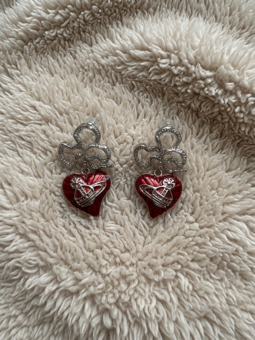 Boucles d'oreilles cœurs rouges strass