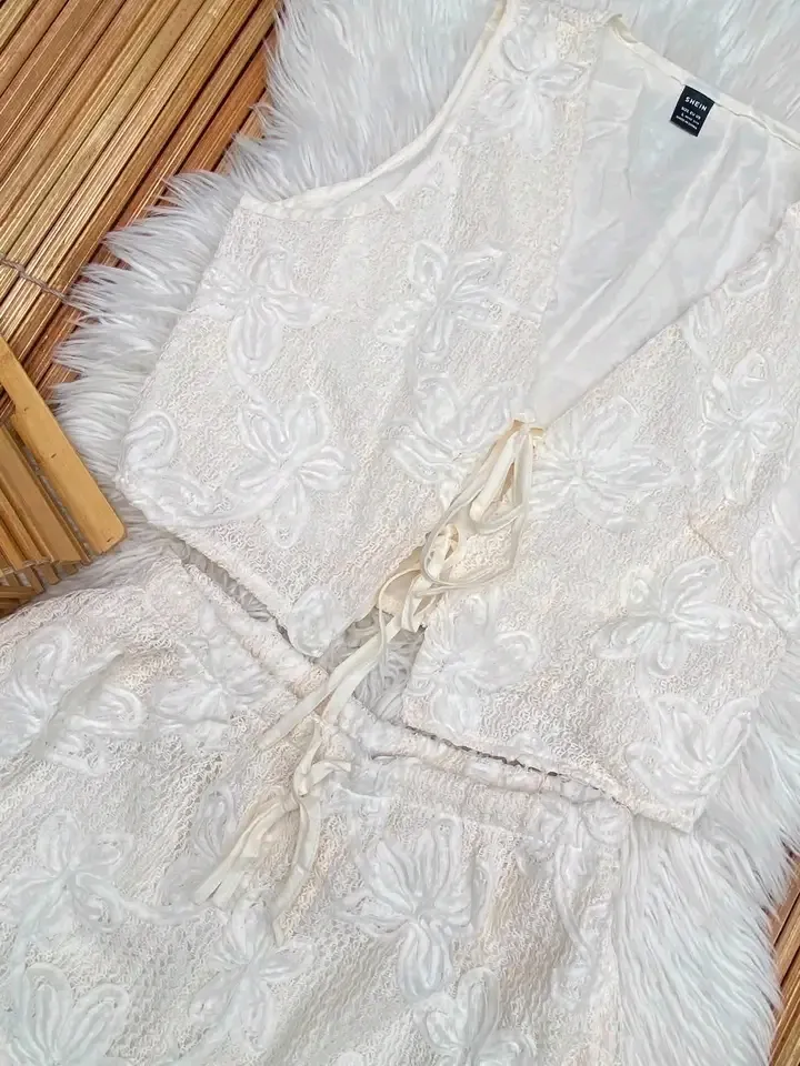 Ensemble short et gilet blanc texturé 2