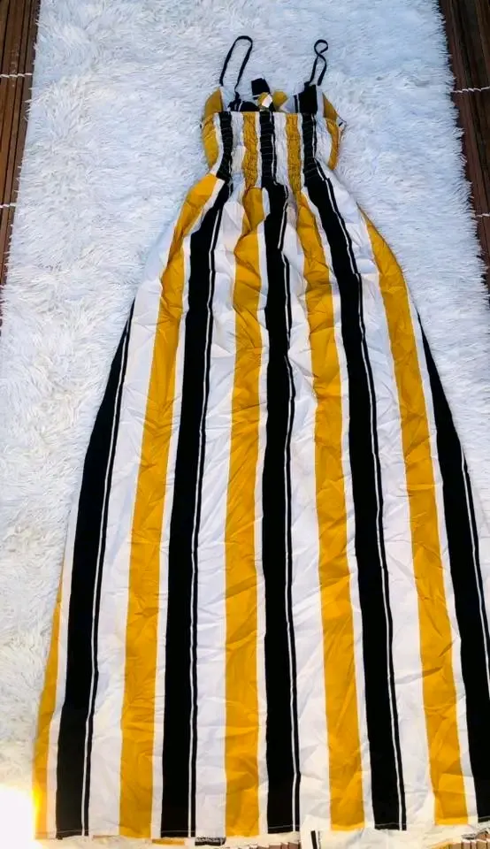 Robe rayée jaune noir blanc 3