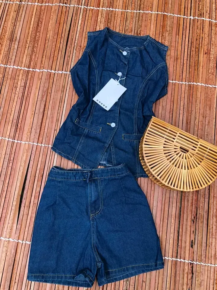 Ensemble chemise et short en denim bleu 3