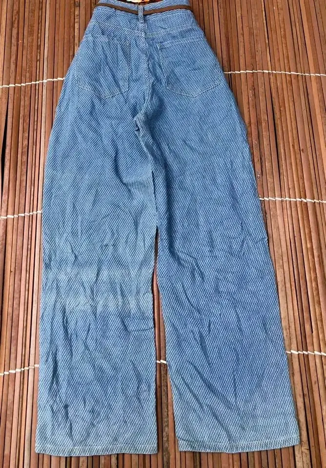 Jean bleu clair avec étiquette neuf 2