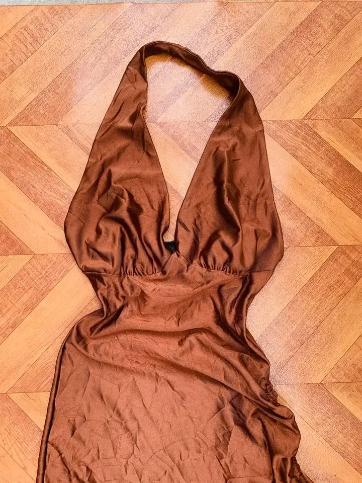 Robe terracotta froissé rustique