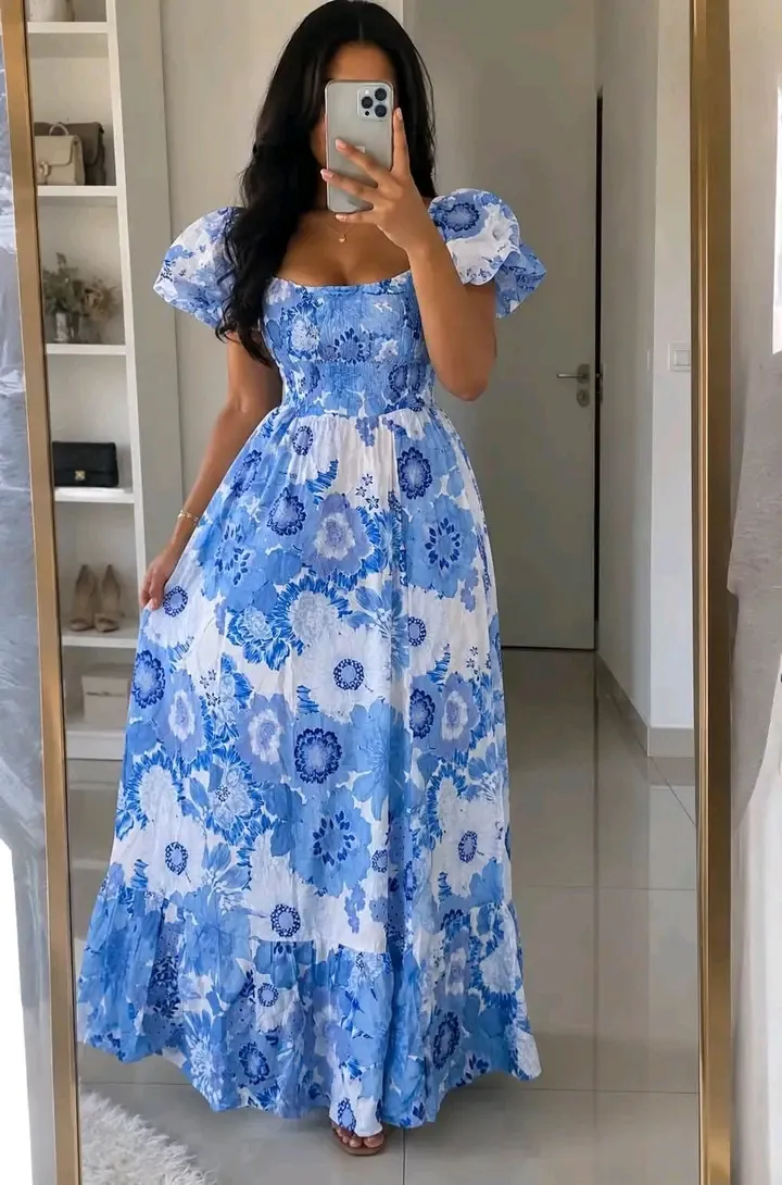 Robe fleurie bleu blanc volants 3