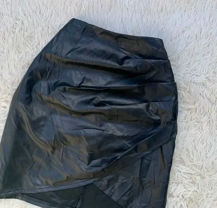 Jupes Shein noir taille M 3