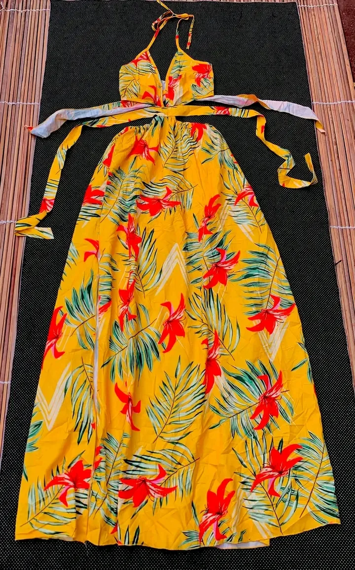 Robes tropical jaune motifs fleurs 4