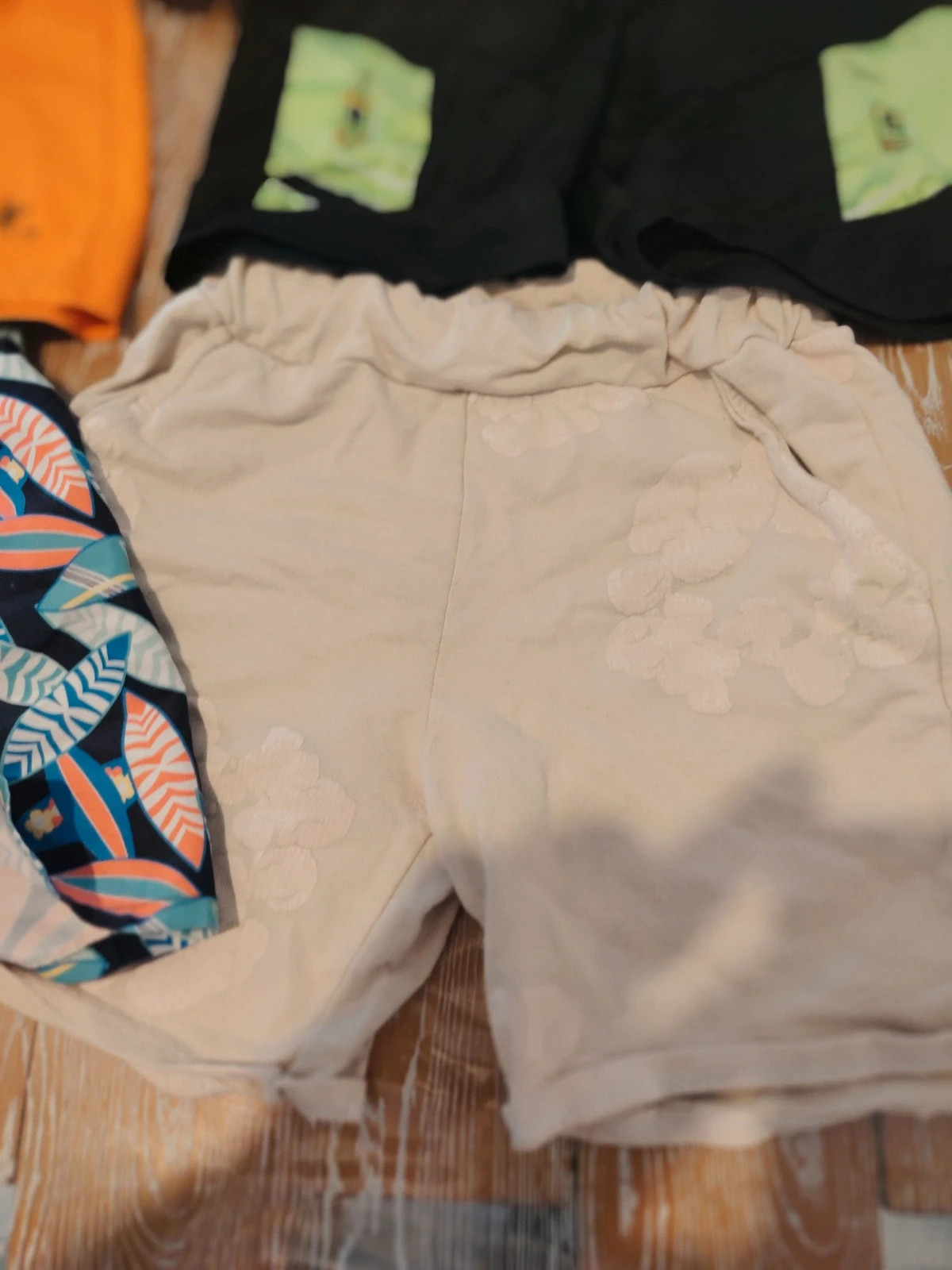 Lot de 5 shorts enfants – Diversa – taille 4 ans / 104 cm 2