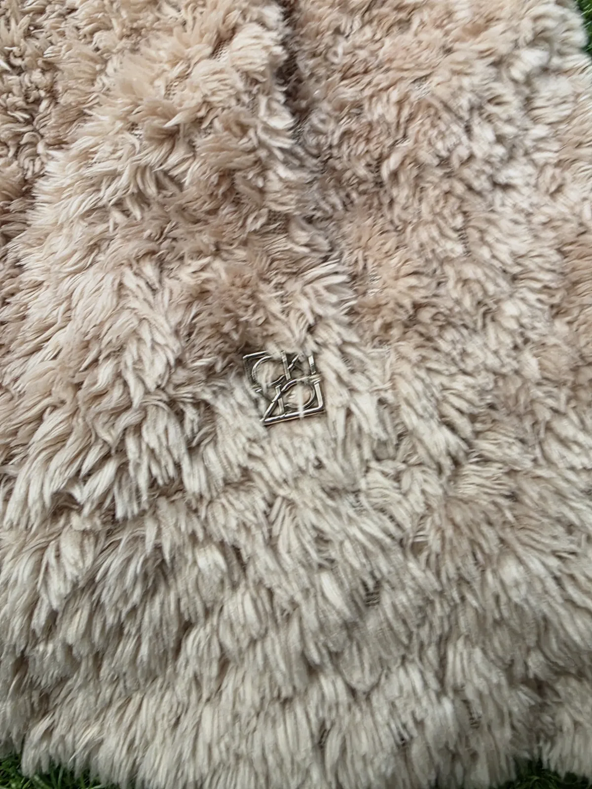 Gilet sans manches Calvin Klein en fausse fourrure – Calvin Klein – taille L 3