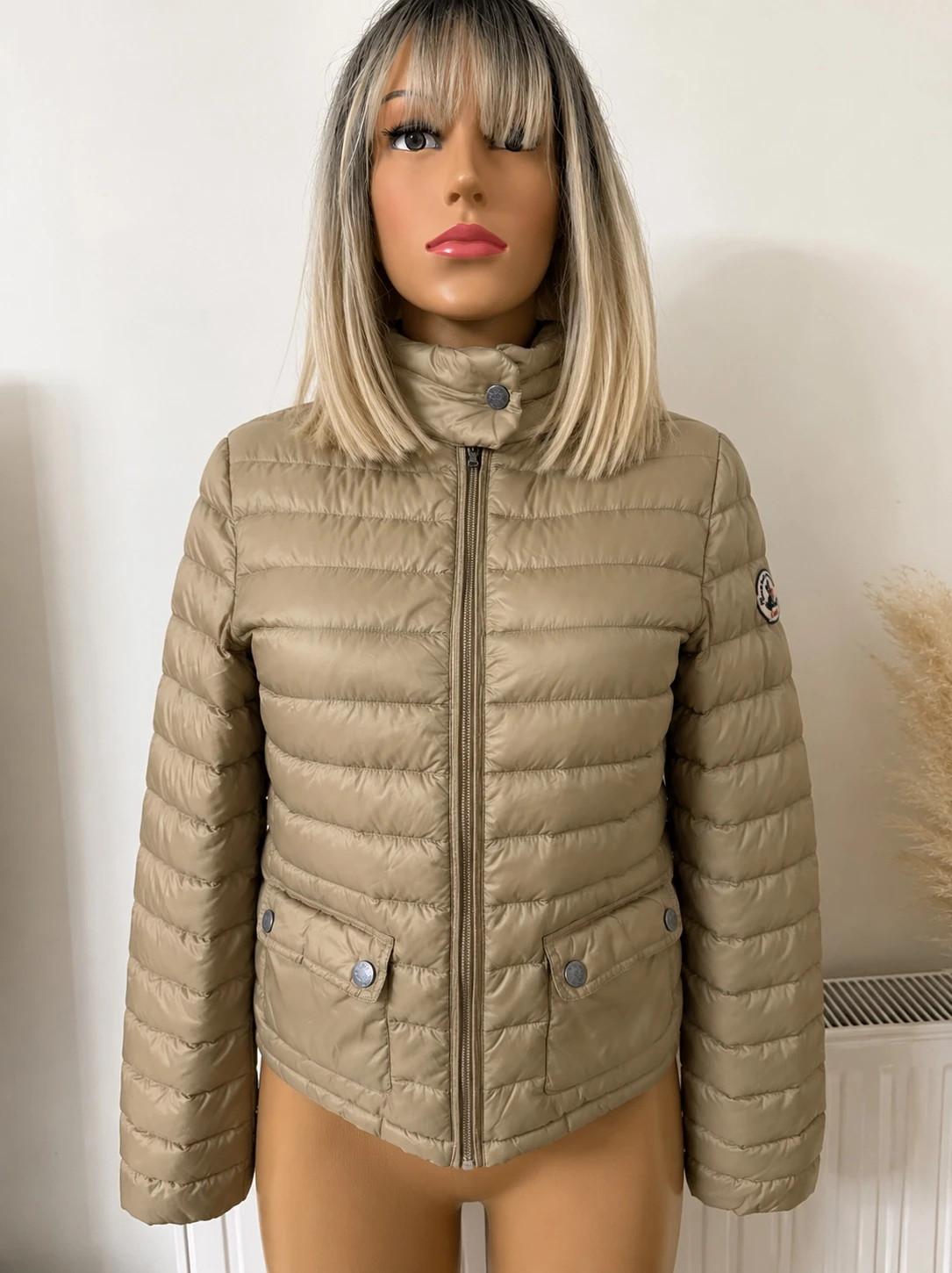 (04) Veste Jott