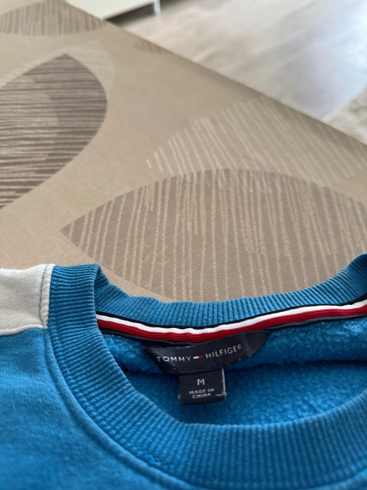 🤎 Sweat tommy Hilfiger – Tommy Hilfiger – taille M / 38 / 10 4