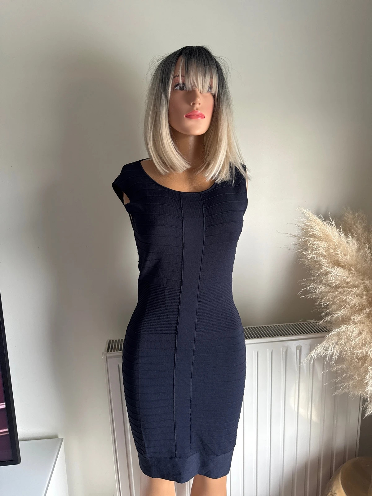 💚 Robe sinequanone