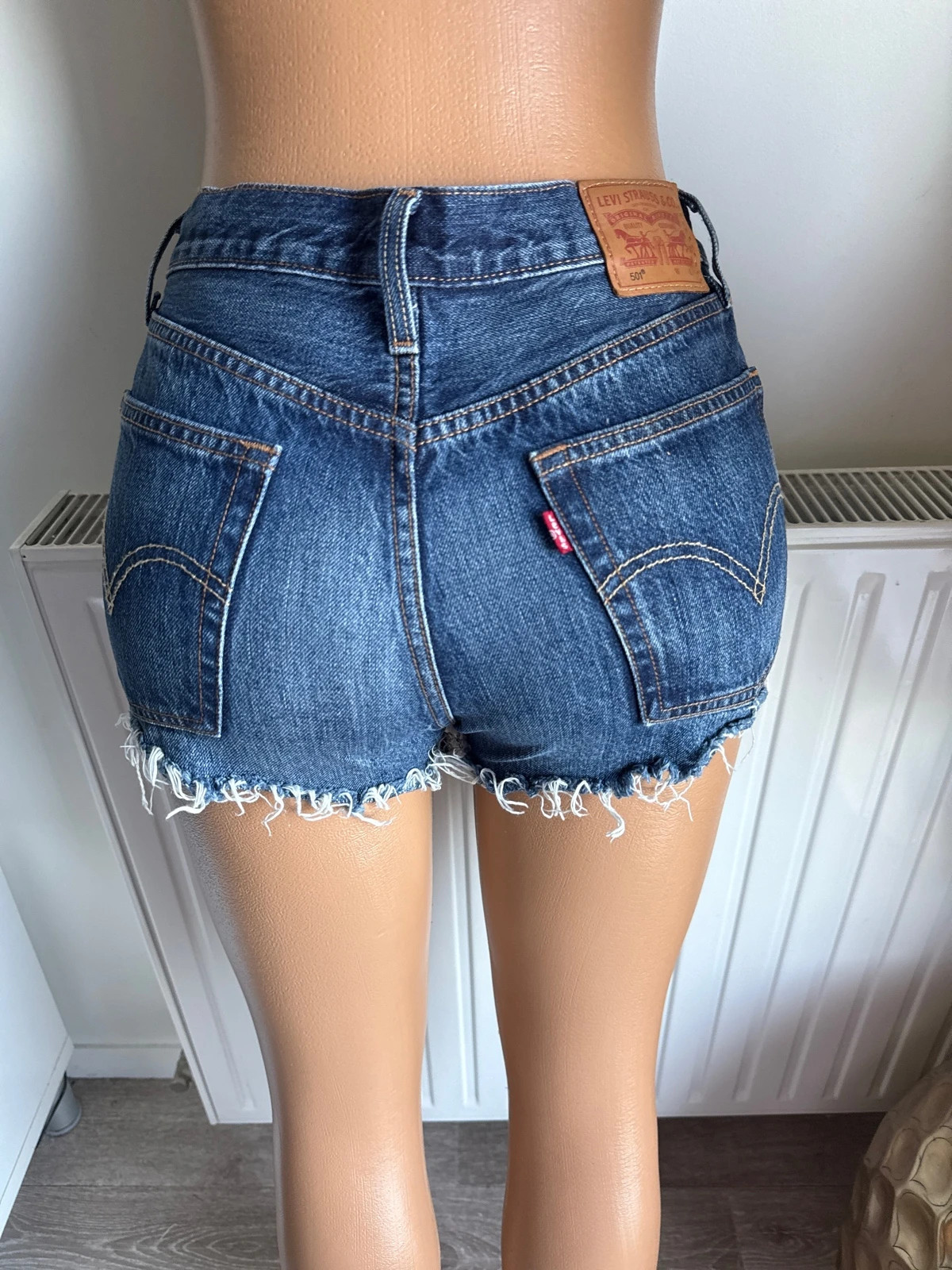 🍎 Short Levi’s 501