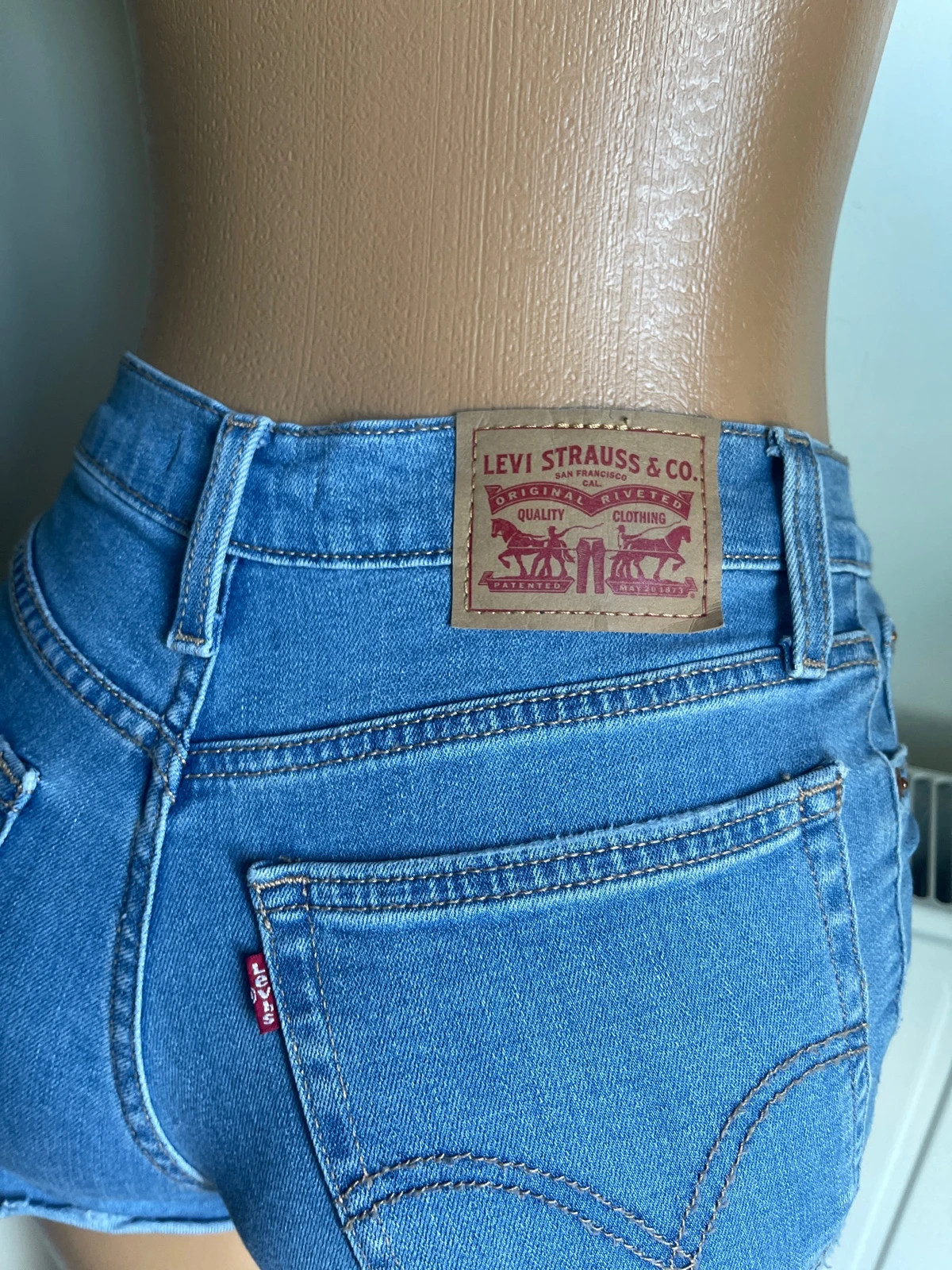 🌻 Short levi’s – Levi's – taille S / 36 / 8 2