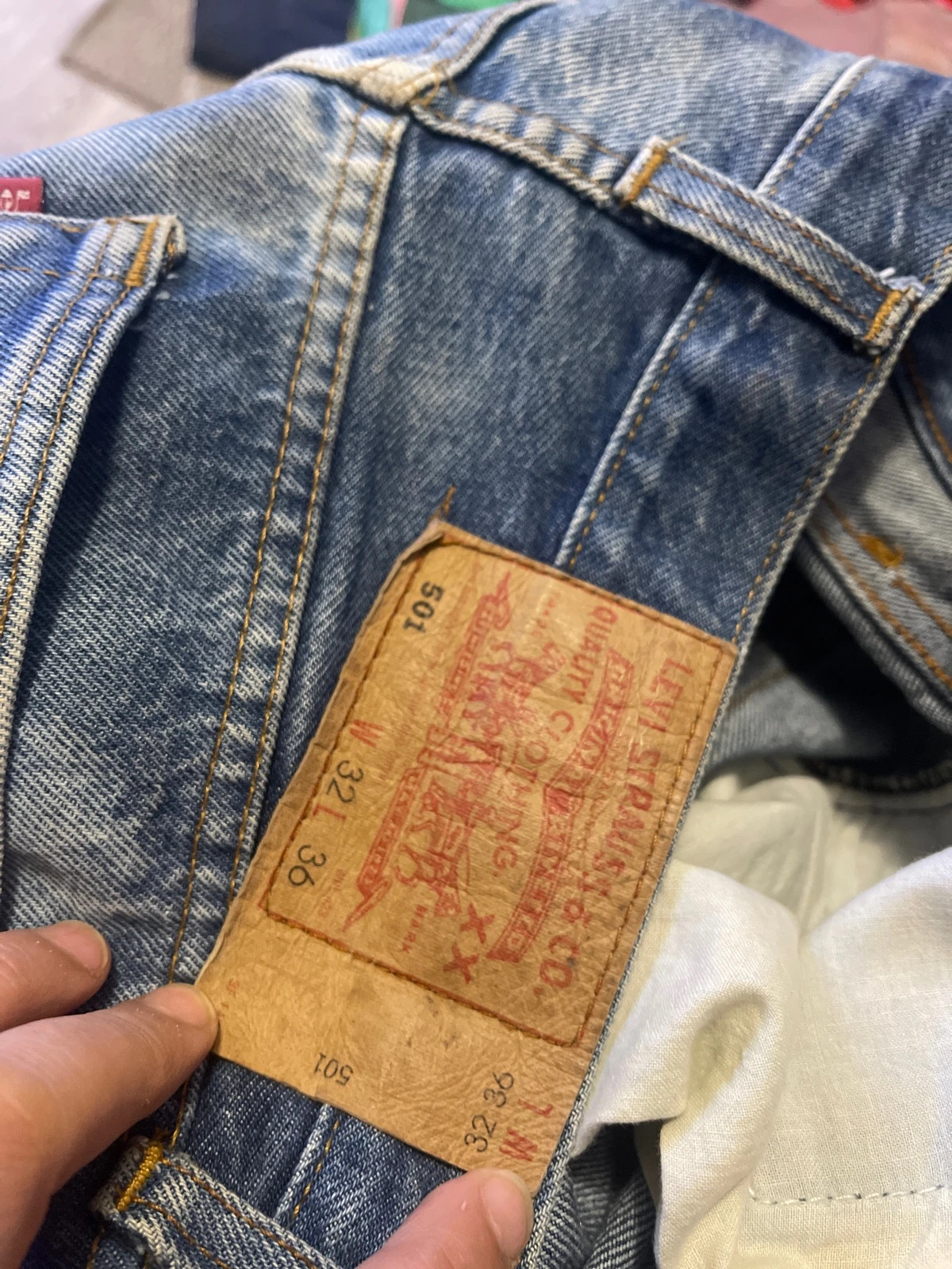 Jean levi’s 🟠 – Coupé – taille XL 4