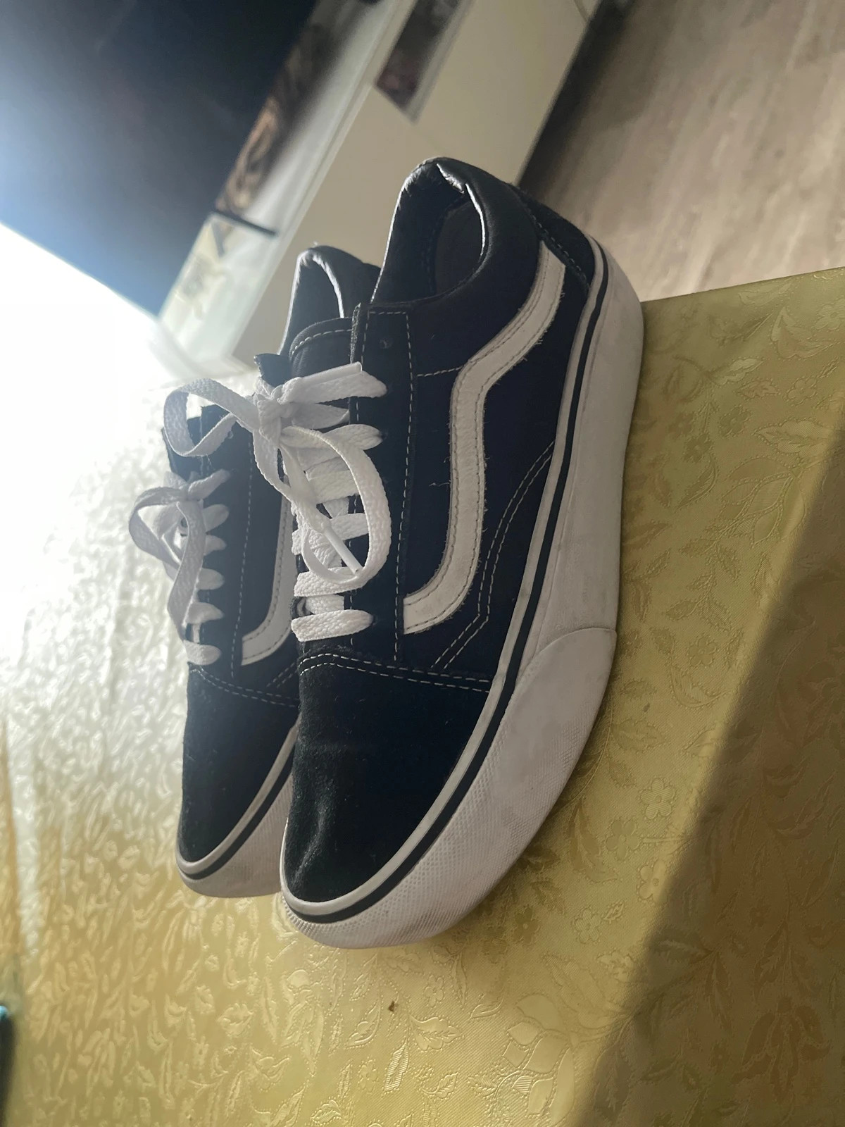 Basket vans