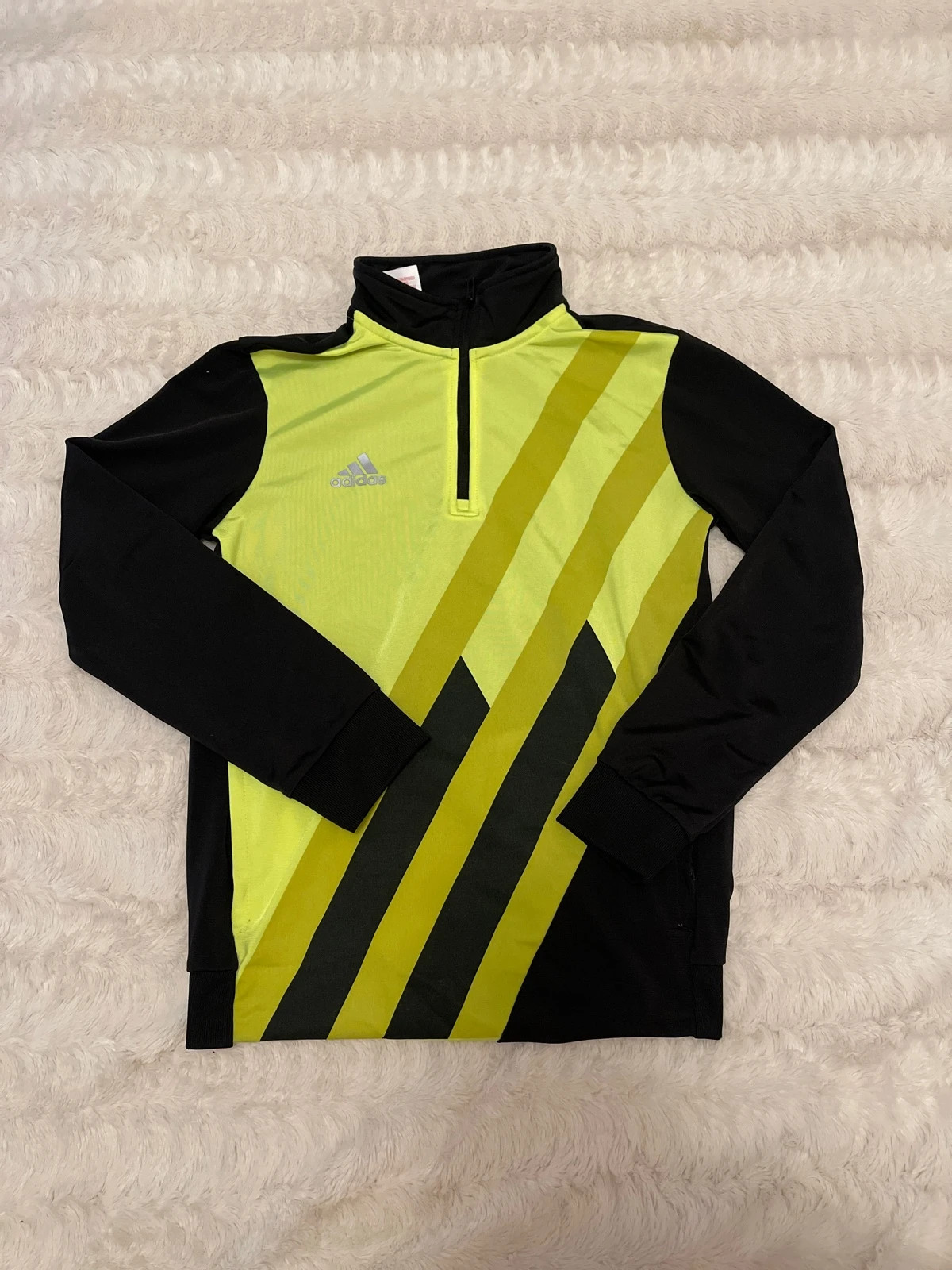 Haut adidas