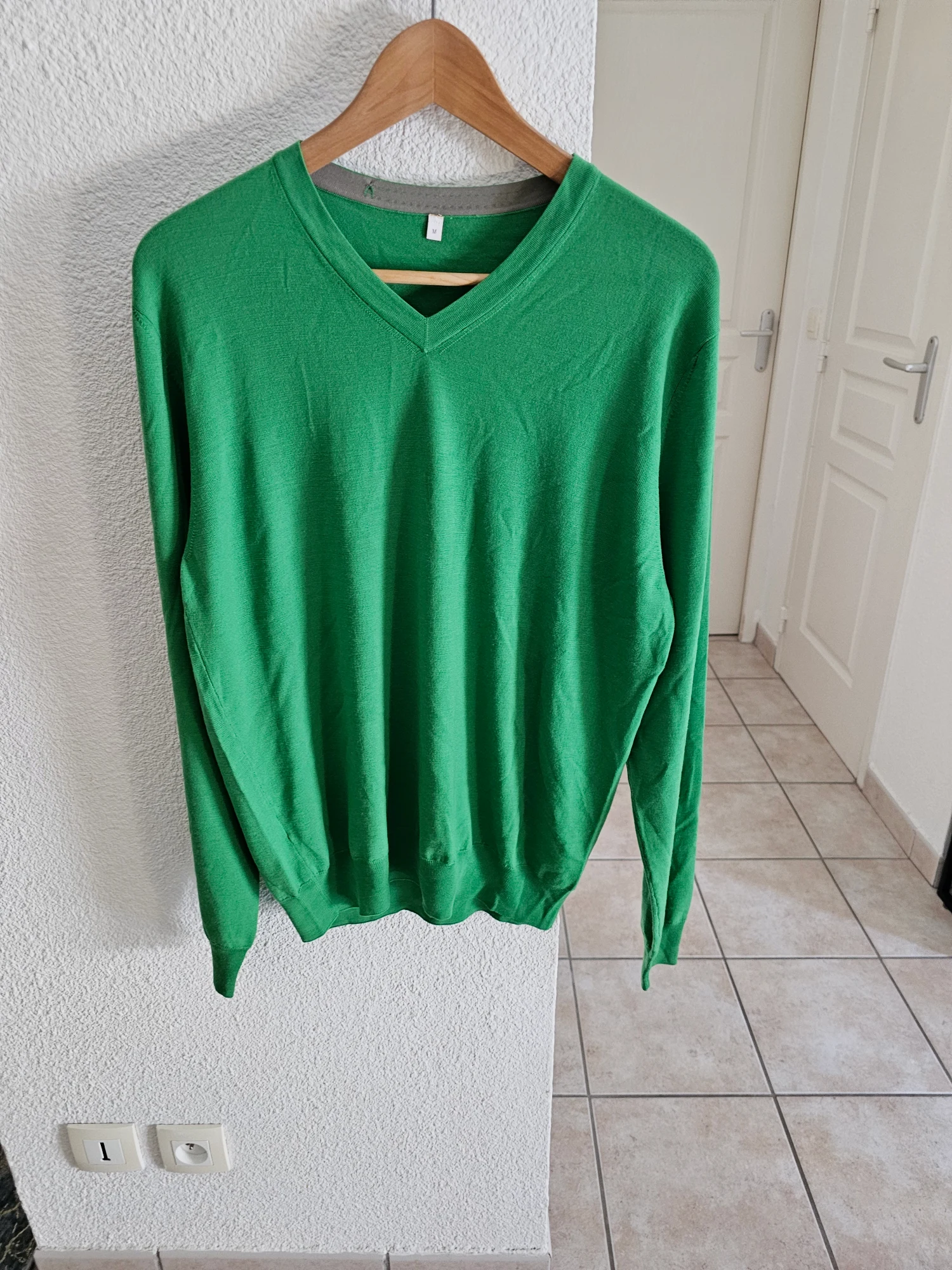 Pull hermès dégriffé original taille M jamais porté 