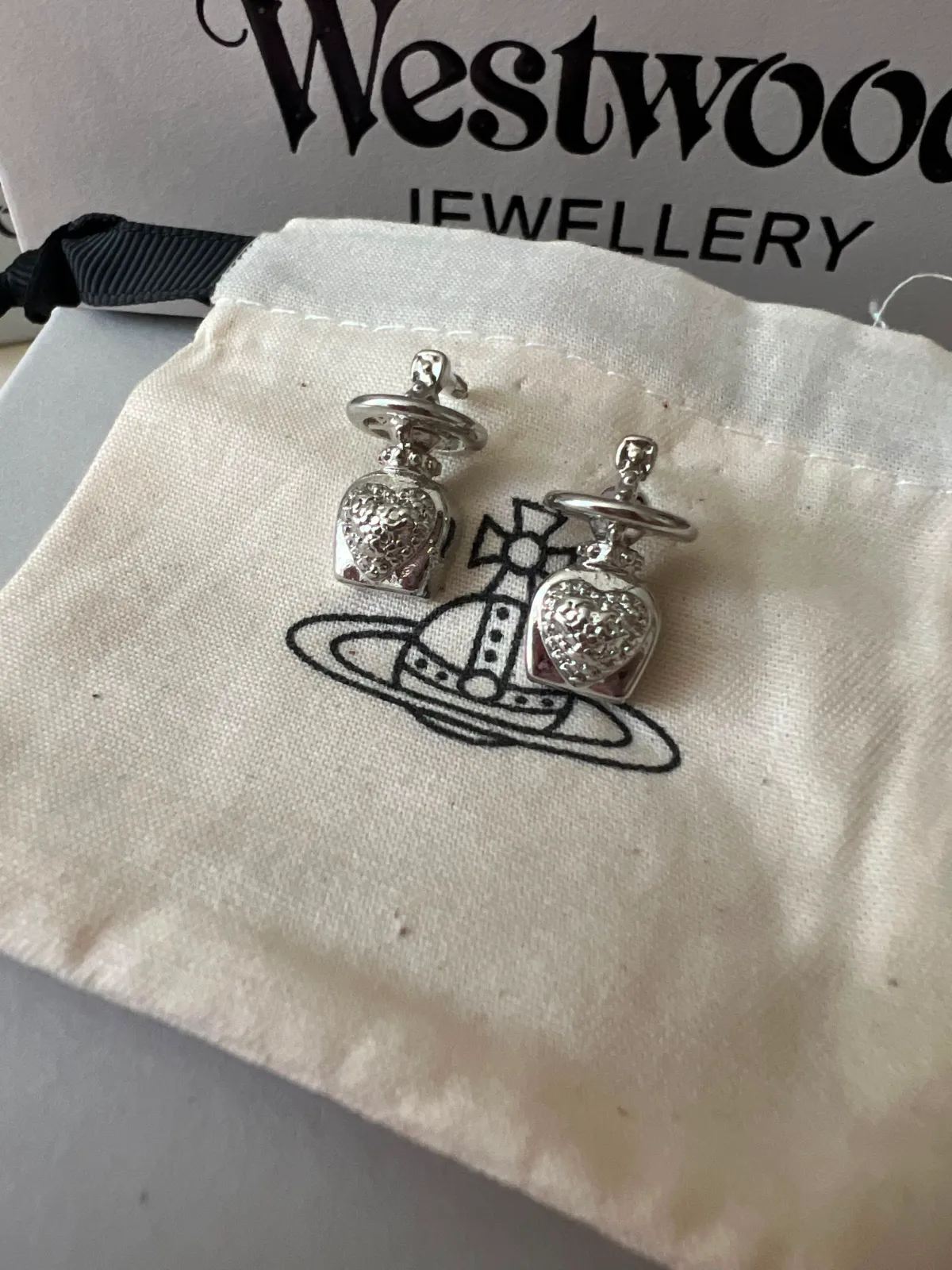 Boucles d'oreilles Vivienne Westwood orb argent 2
