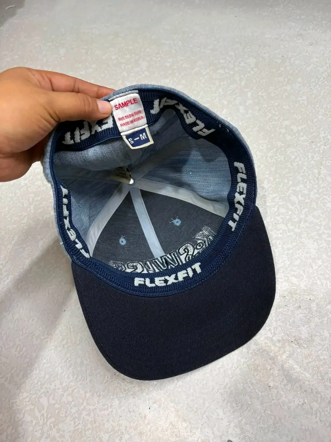 Casquette K-Swiss bicolore gris et noir 2