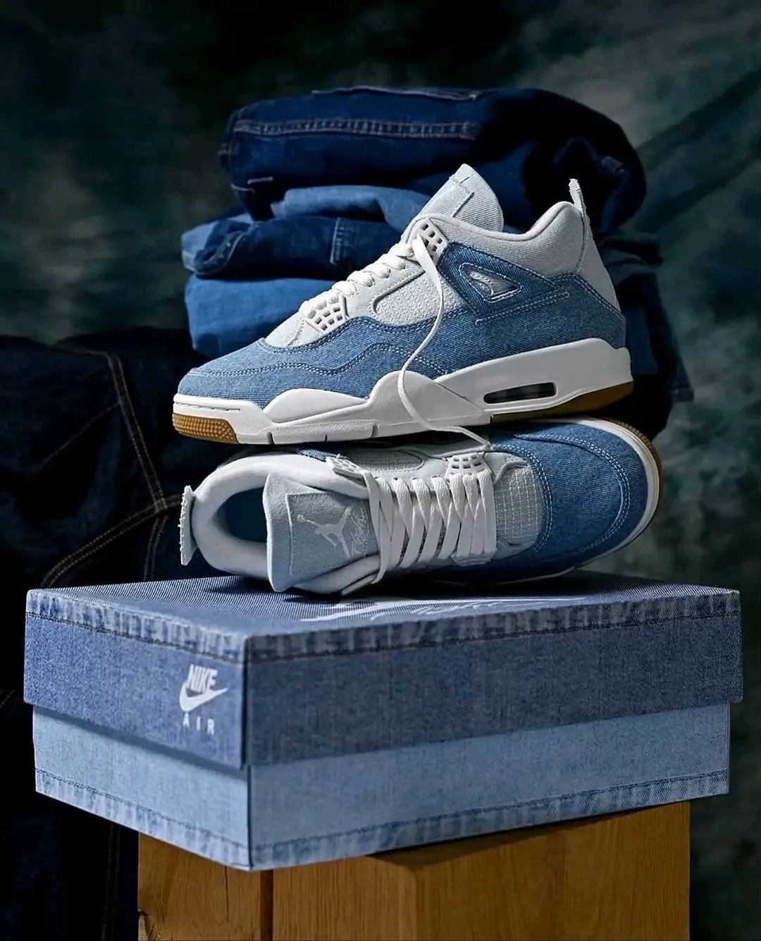 Nike Air Jordan 4 Retro Denim