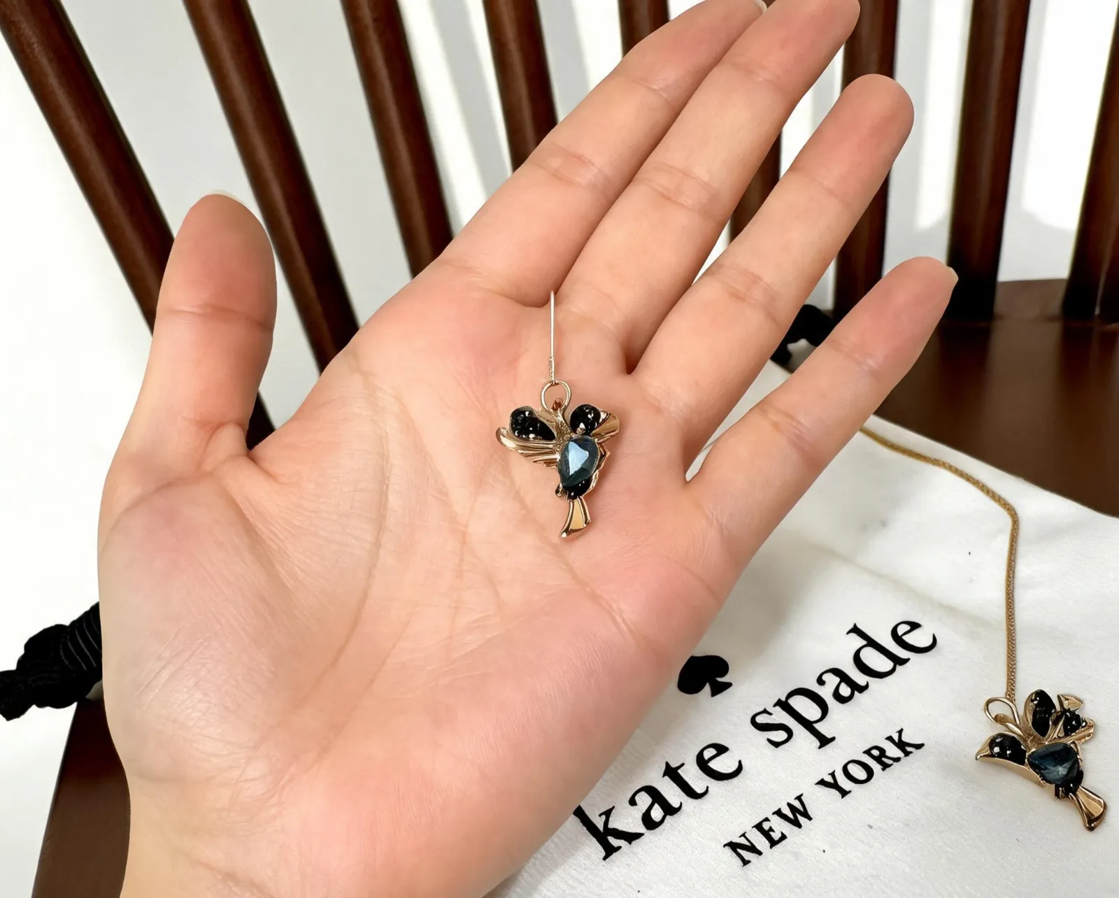 Kate Spade boucles d'oreilles noeud noir