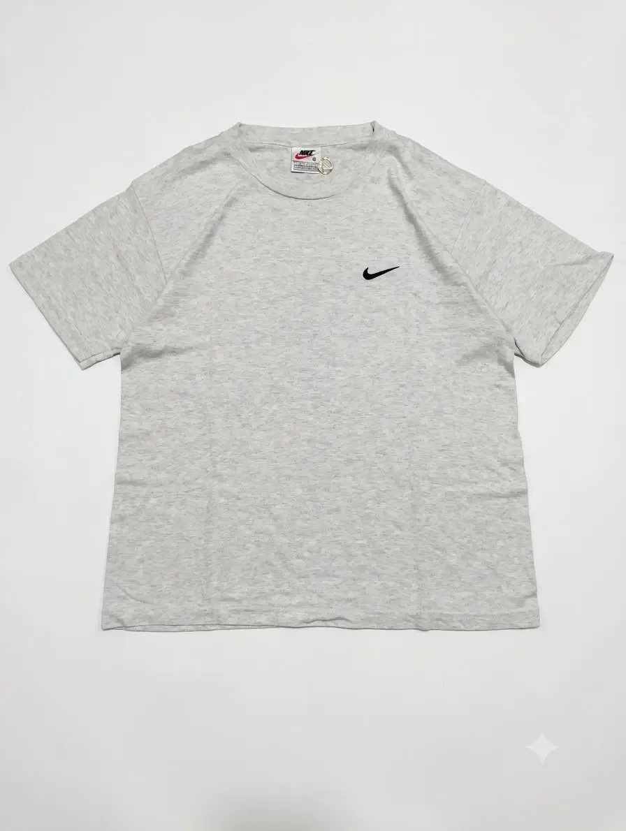 T-shirt Nike gris clair