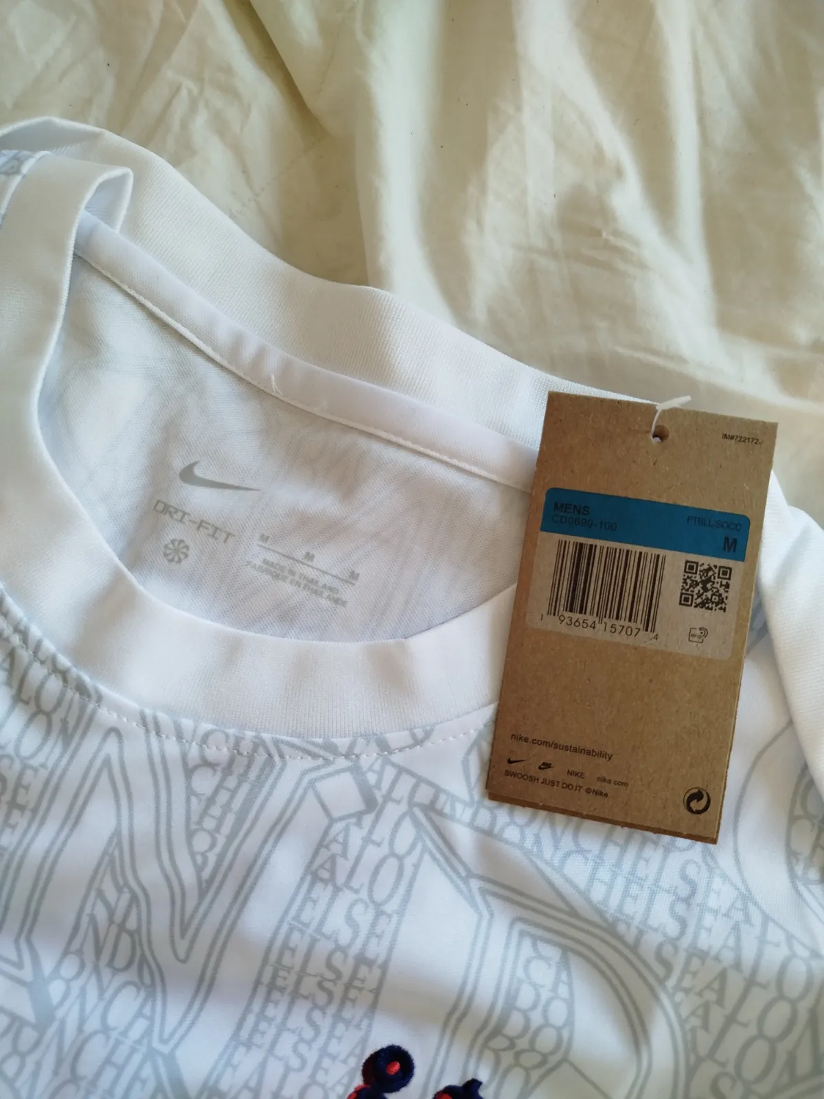 T-shirt Nike blanc Dri-FIT neuf