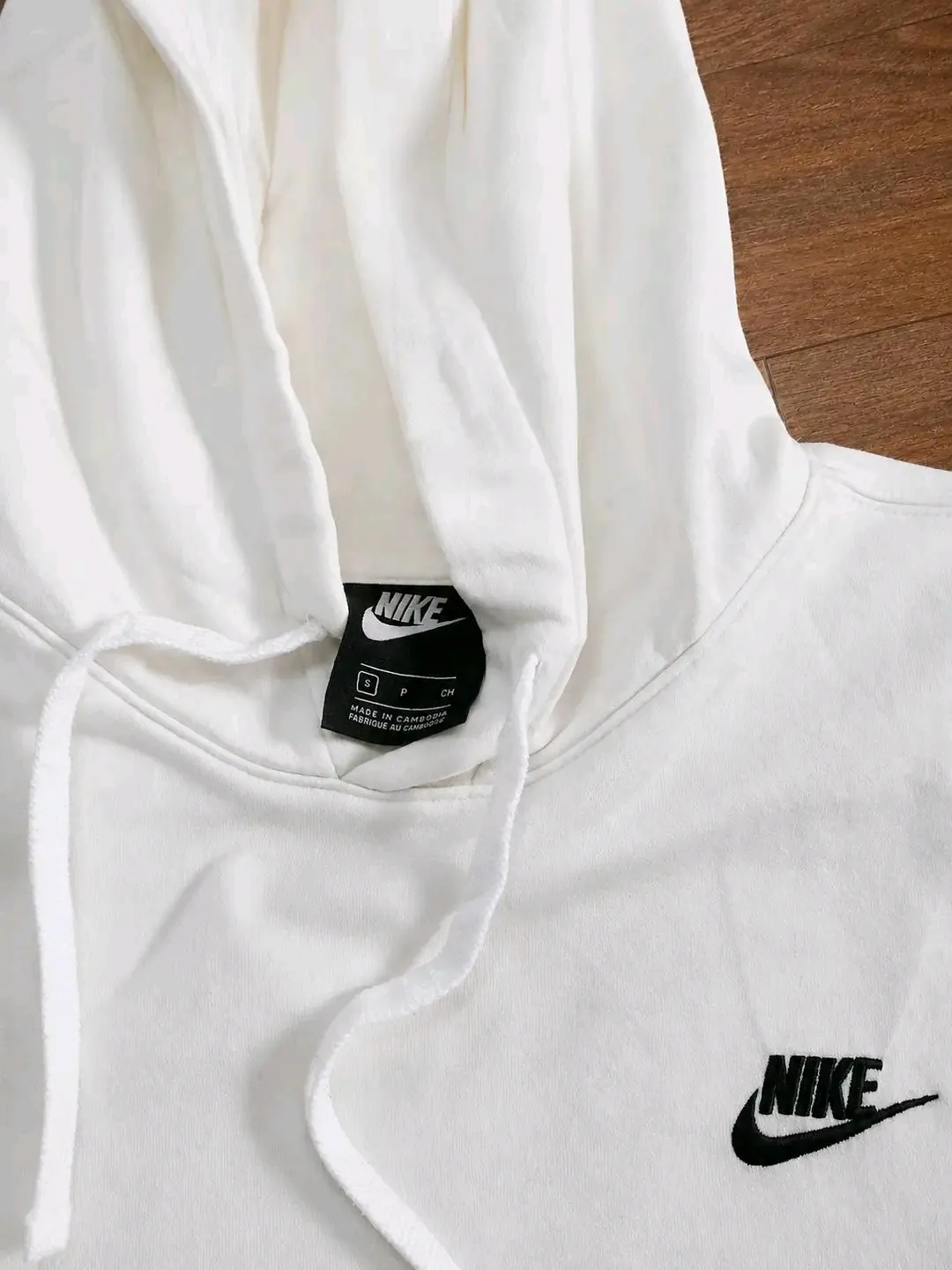 White Long-Sleeve Hoodie Sweatshirt 2