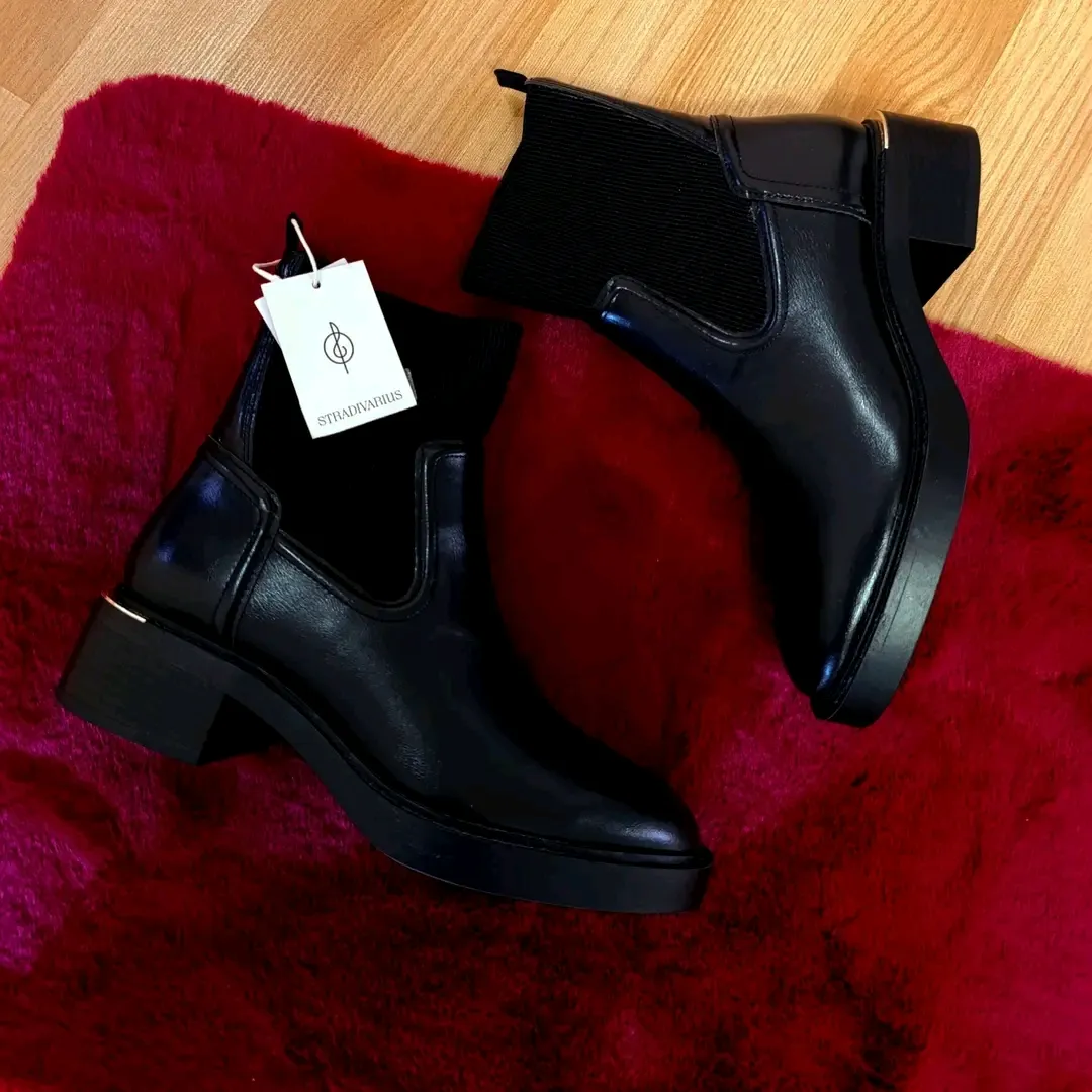 Black leather ankle boots with tag 2