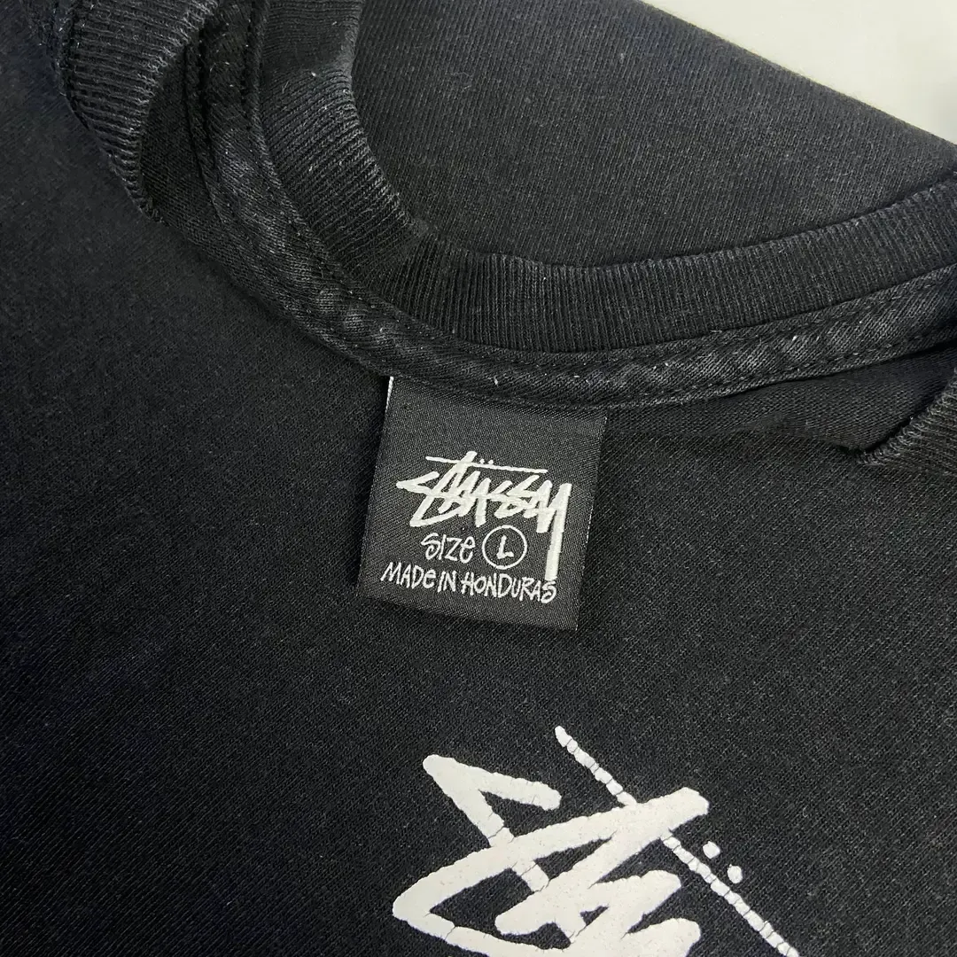 T-shirt Stüssy noir logo brodé 2
