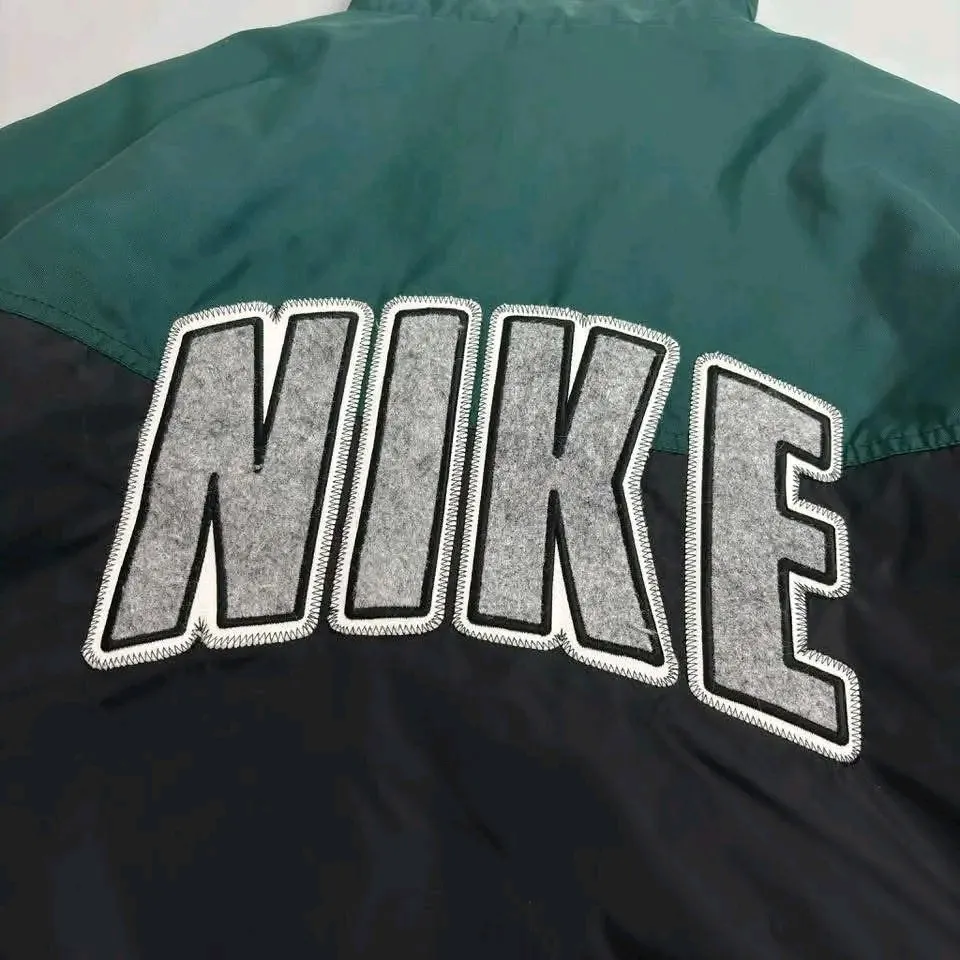 Veste de sport bicolore noir et vert 3