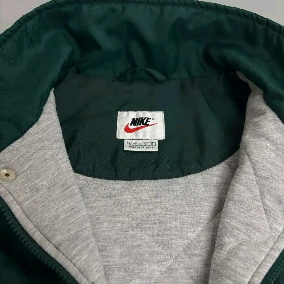 Veste de sport bicolore noir et vert 2