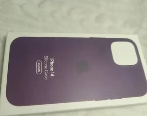 Coque iPhone 11 silicone mauve