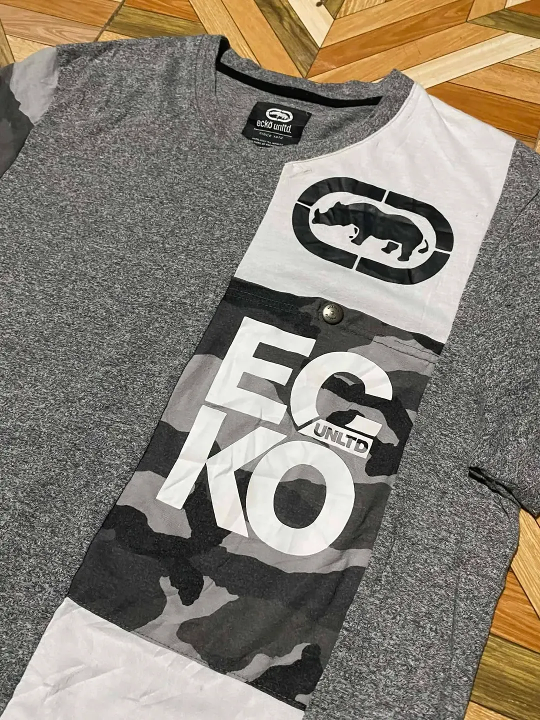 T-shirt Ecko Unltd gris et blanc 2
